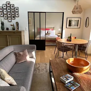 https://stylish-river-view-apartment-by-the-bois-damour.inbrittany.com
