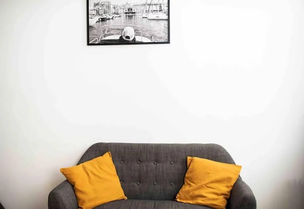 Apartment Appartement Tout Equipe Au Coeur Du Vieux Port Marseille France